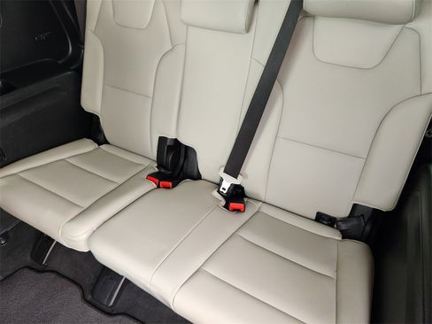 Used 2022 Kia Telluride EX w/ EX Premium Package image 32