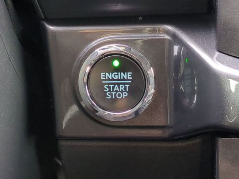 Certified 2022 Ford F150 XLT w/ Equipment Group 302A High image 32