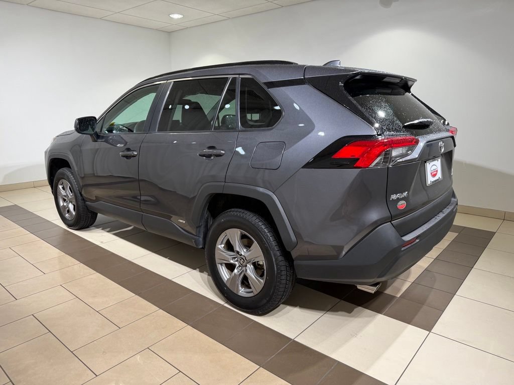 Certified 2025 Toyota RAV4 LE AWD/4WD image 4