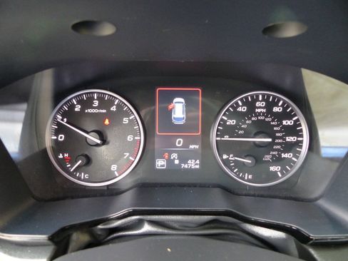 Used 2025 Subaru Outback Premium w/ Popular Package #1 AWD/4WD image 29