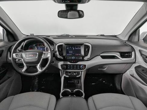 Used 2022 GMC Terrain SLE FWD image 26
