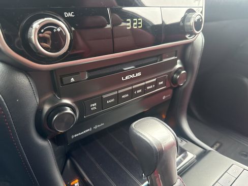 Used 2023 Lexus GX 460 Premium w/ Premium Package image 24