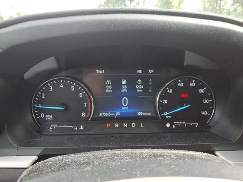 Used 2023 Ford Explorer XLT w/ Equipment Group 202A AWD/4WD image 17