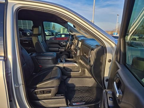 Used 2020 Chevrolet Silverado 3500 LTZ w/ LTZ Premium Package image 26