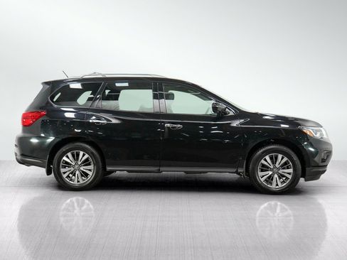 Used 2017 Nissan Pathfinder SL w/ Trailer Tow Package AWD/4WD image 6