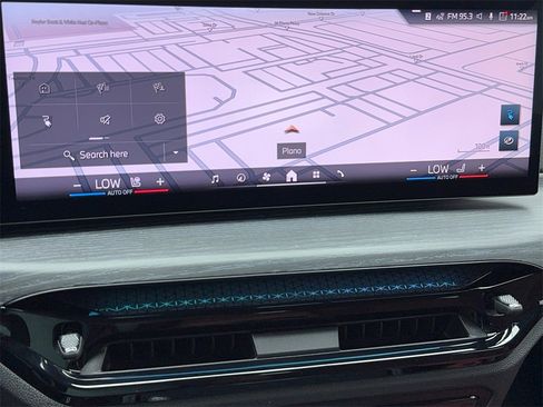 Used 2025 BMW i4 eDrive40 image 26