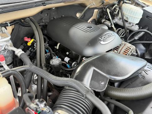 Used 2006 GMC Sierra 2500 W/T RWD image 7