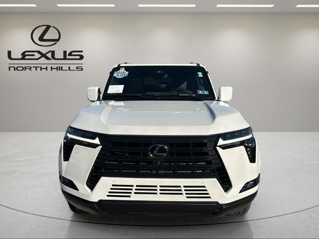 Used 2025 Lexus GX 550 w/ Accessory Package (2T) AWD/4WD image 2