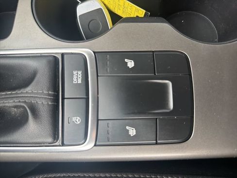 Used 2020 Kia Optima SE FWD image 15