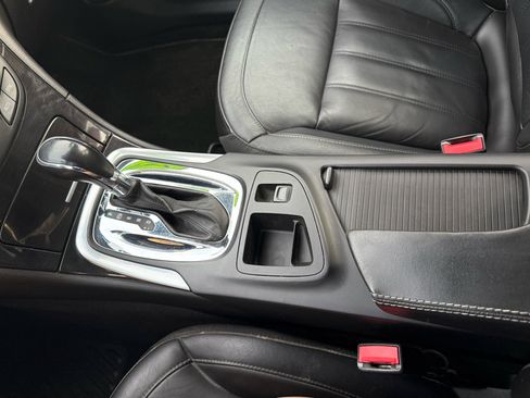 Used 2016 Buick Regal image 16