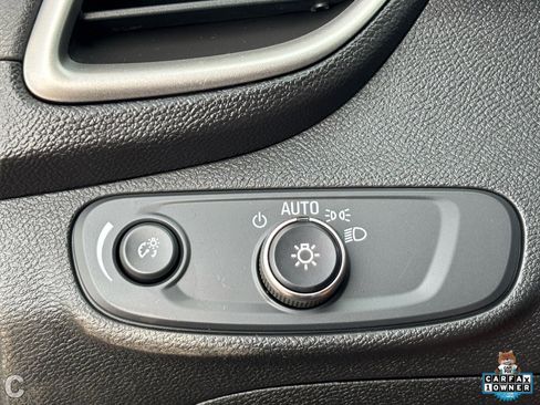 Used 2020 Chevrolet Trax LT w/ Driver Confidence Package image 22