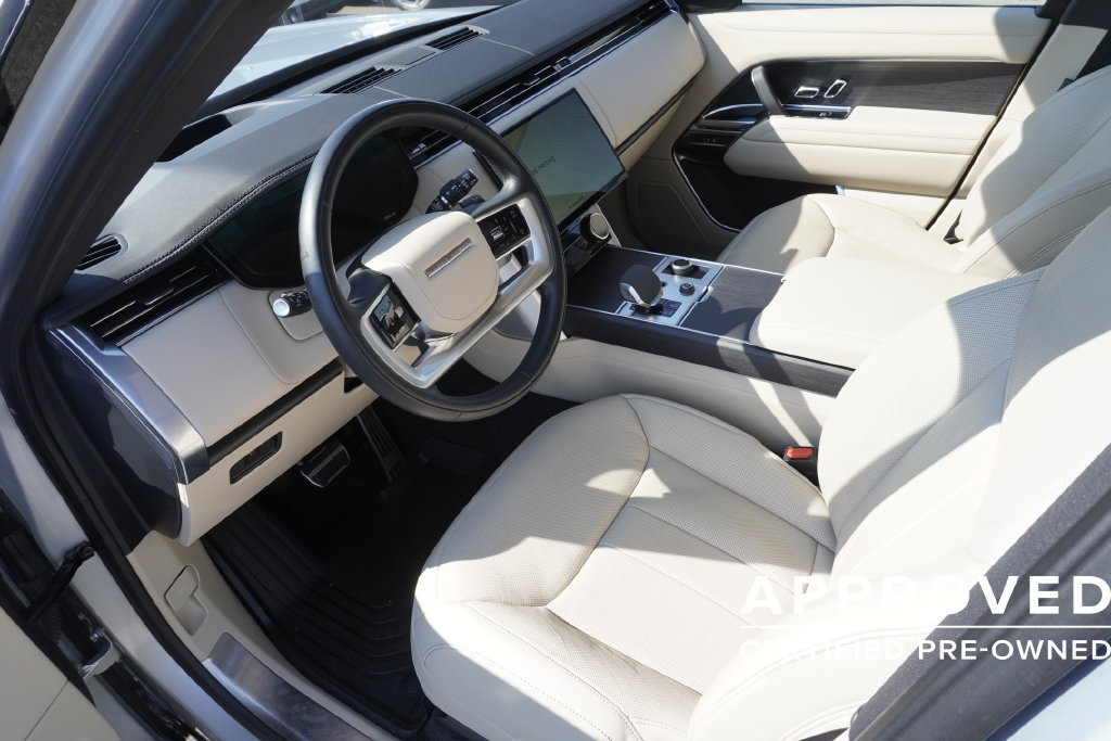 Used 2023 Land Rover Range Rover SE AWD/4WD image 18