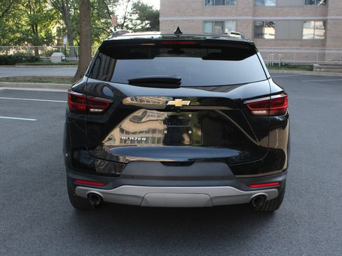 Used 2023 Chevrolet Blazer LT w/ Convenience Package FWD image 8