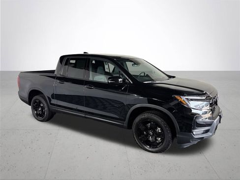 New 2026 Honda Ridgeline Black Edition image 4