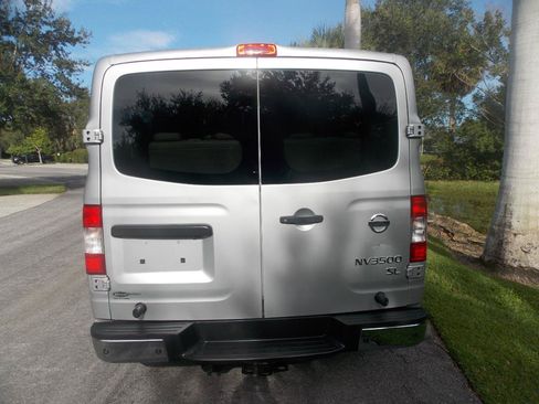 Used 2020 Nissan NV 3500 SL RWD image 7
