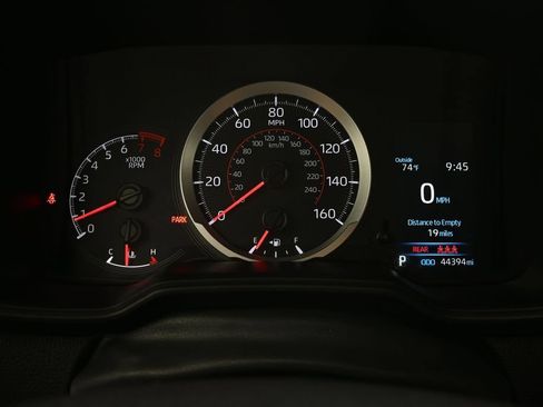 Used 2022 Toyota Corolla SE FWD image 9