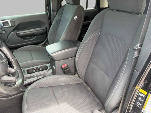 Used 2021 Jeep Gladiator Sport w/ Quick Order Package 24Q 80Th AWD/4WD image 17