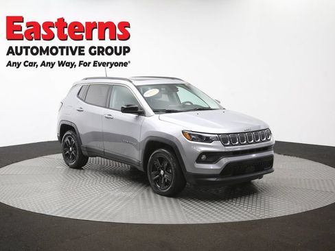Used 2022 Jeep Compass Latitude w/ Sun and Sound Group AWD/4WD image 51