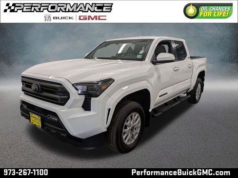 Used 2026 Toyota Tacoma SR5 AWD/4WD image 1
