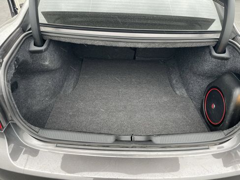 Used 2018 Dodge Charger GT image 10