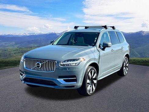 Used 2023 Volvo XC90 T8 Plus image 1