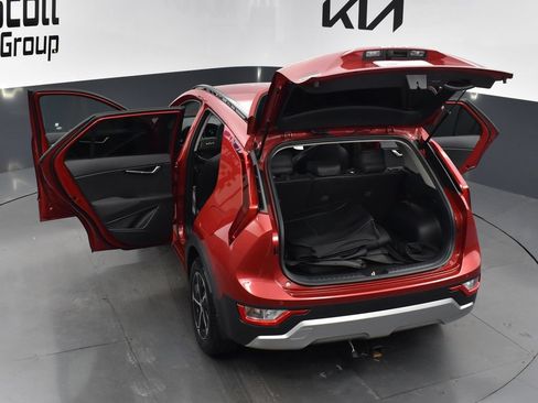 Used 2025 Kia Niro EX FWD image 31