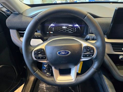New 2026 Ford Explorer Active w/ Active Comfort Package image 33