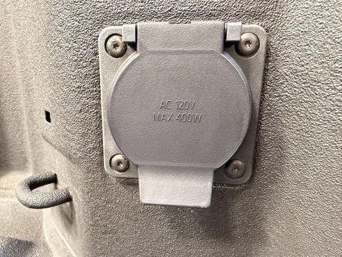 Used 2025 GMC Sierra 1500 Denali Ultimate image 12