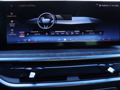 Used 2025 BMW X5 xDrive40i w/ Premium Package image 34