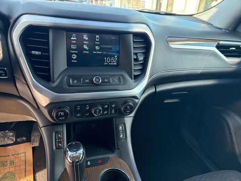 Used 2019 GMC Acadia SLE image 27