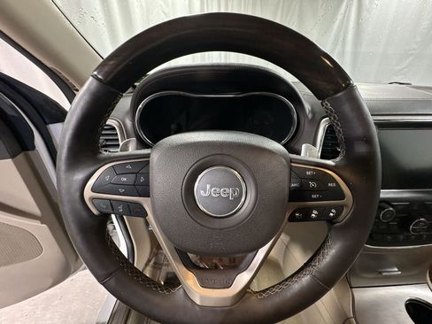 Used 2014 Jeep Grand Cherokee Overland w/ Advanced Technology Group image 24