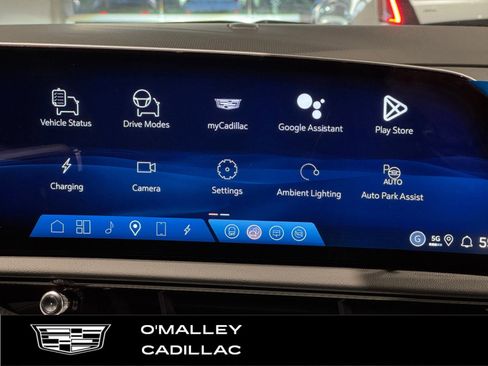 New 2026 Cadillac Optiq Luxury 1 w/ LPO, Floor Liner Package image 16