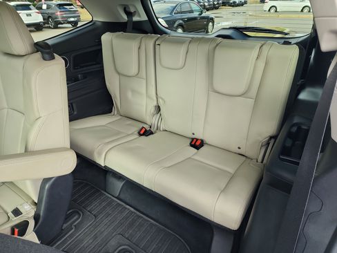 Used 2022 Subaru Ascent Limited w/ Technology Package image 12