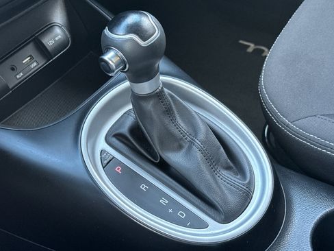 Used 2019 Kia Soul FWD image 21