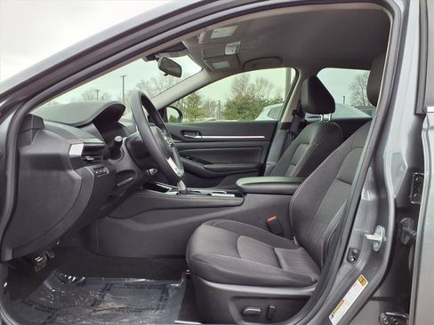 Used 2023 Nissan Altima 2.5 SV image 17