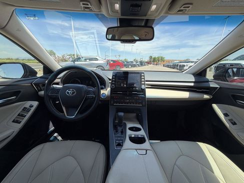 Used 2019 Toyota Avalon XLE w/ Carpet Mat Package FWD image 21