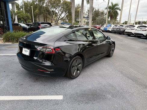Used 2023 Tesla Model 3 Standard Range image 8