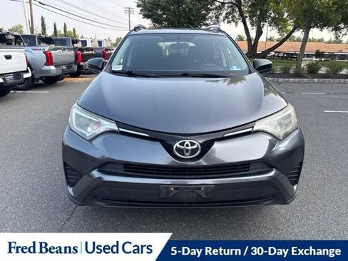 Used 2016 Toyota RAV4 LE AWD/4WD image 20