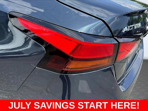 Used 2021 Nissan Altima 2.5 SV FWD image 26