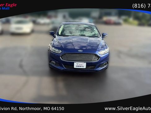 Used 2015 Ford Fusion SE w/ Equipment Group 201A FWD image 8