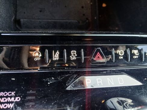 Used 2023 Jeep Wagoneer Series III w/ Premium Group I image 23