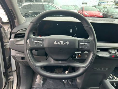 Used 2024 Kia EV9 Light Long Range image 13