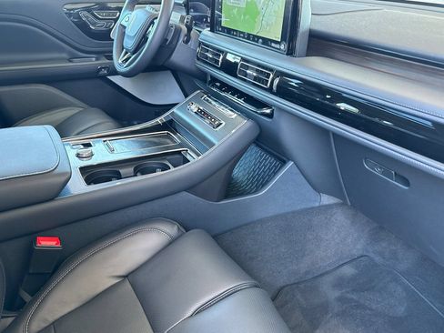 New 2026 Lincoln Aviator Reserve AWD/4WD image 15