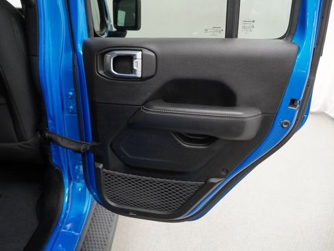 Certified 2022 Jeep Wrangler Unlimited Sahara w/ Cold Weather Group image 48