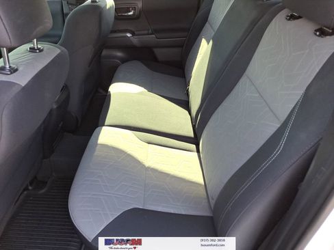 Used 2023 Toyota Tacoma TRD Sport w/ Black Out Package (TMS) image 9