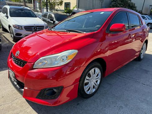 Used 2009 Toyota Matrix image 3