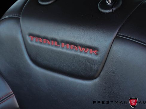 Used 2019 Jeep Cherokee Trailhawk w/ Cold Weather Group image 24