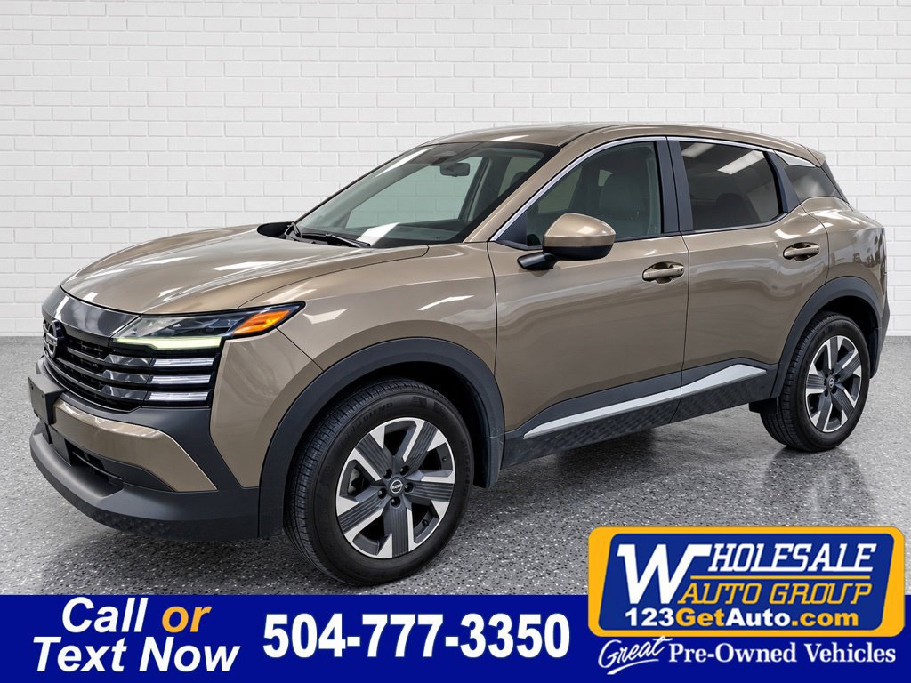 Used 2025 Nissan Kicks SV w/ Charging Package AWD/4WD image 1