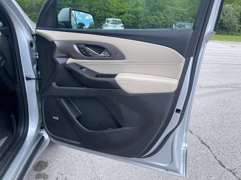 Used 2022 Chevrolet Traverse Premier w/ LPO, Floor Liner Package AWD/4WD image 20
