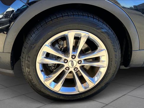 Used 2018 Ford Explorer Limited w/ Equipment Group 301A image 10